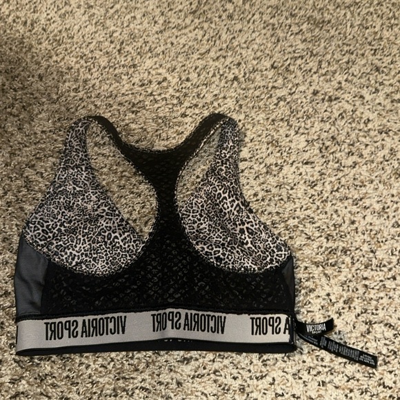 Victoria's Secret Sport Bra - Picture 10 of 11